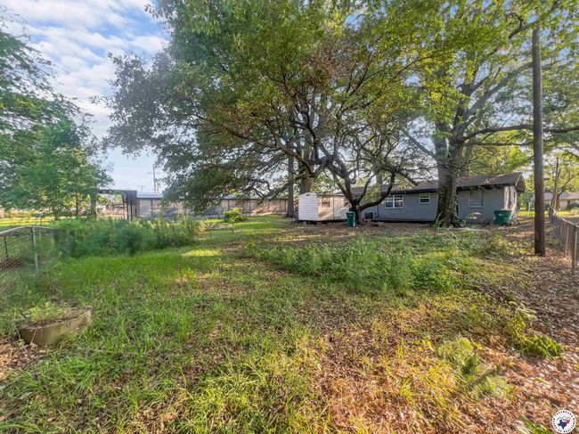 202 Main St, House other with 3 bedrooms, 2 bathrooms and null parking in Hooks TX | Image 21