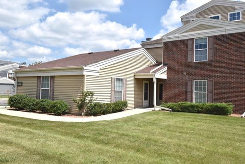 g-N16W26573 Wild Oats Drive, Pewaukee, WI, 53072 | Card Image