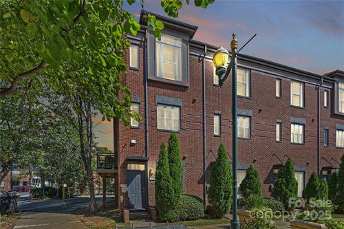 1425 Camden Rd, Charlotte, NC, 28203-6334 | Card Image