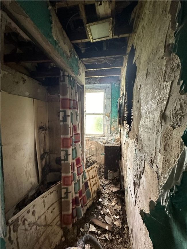 410 Zara St, House other with 4 bedrooms, 1 bathrooms and 1 parking in Pittsburgh PA | Image 15