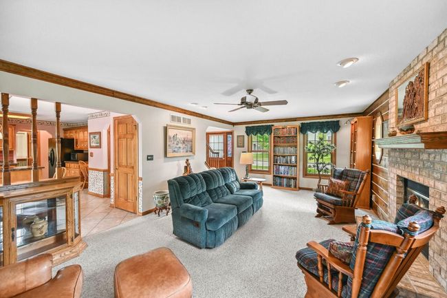 W210N16571 Glencoe Lane, House other with 3 bedrooms, 2 bathrooms and null parking in Jackson WI | Image 9