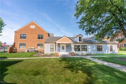 b11-133 Wilbur Drive Ne, North Canton, OH, 44720 | Card Image