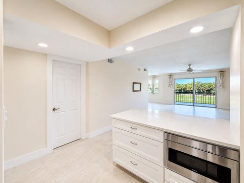 310-9411 N Hollybrook Lake Dr, Pembroke Pines, FL, 33025-1584 | Card Image