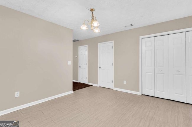 5566 Pineridge Ct, Townhouse with 3 bedrooms, 3 bathrooms and 2 parking in Forest Park GA | Image 10