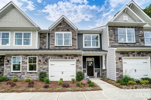 3977 Fadden St, Harrisburg, NC, 28075-7468 | Card Image
