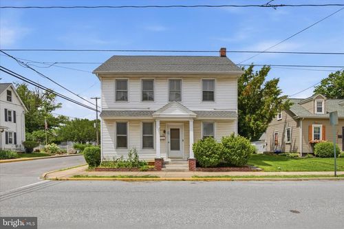 101 E Lincoln Ave, LITITZ, PA, 17543-1124 | Card Image