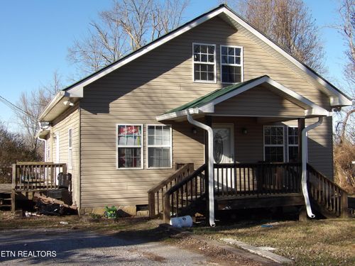 130 Hickory Ln, Crossville, TN, 38555-4323 | Card Image