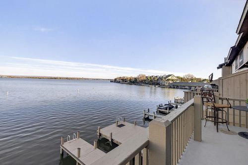 104 Island Dr, Horseshoe Bay, TX, 78657-5842 | Card Image