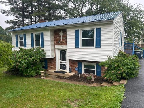 922 Taliaferro Dr, HARRISONBURG, VA, 22802-5629 | Card Image