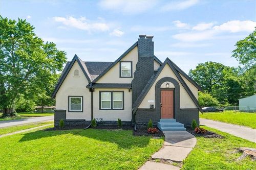 7301 Lydia Ave, Kansas City, MO, 64131-1813 | Card Image