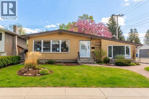 332 Wascana Cres Se, Calgary, AB, T2J1H5 | Card Image