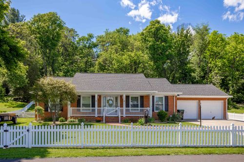 411 Barbee St, Bridgewater, VA, 22812-1413 | Card Image
