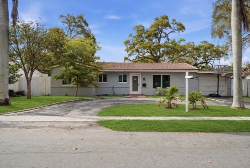 330 Se 6th St, Pompano Beach, FL, 33060-8422 | Card Image