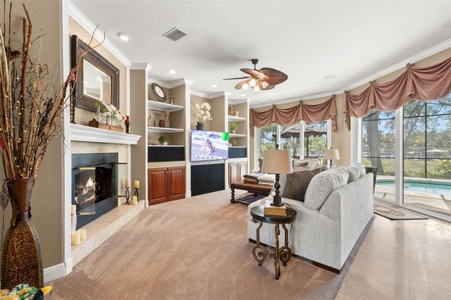 10905 Elliot St, House other with 3 bedrooms, 3 bathrooms and null parking in RIVERVIEW FL | Image 6