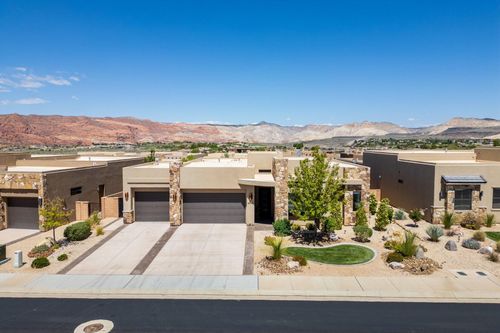 4749 N Cottontail Dr, St George, UT, 84770-1268 | Card Image