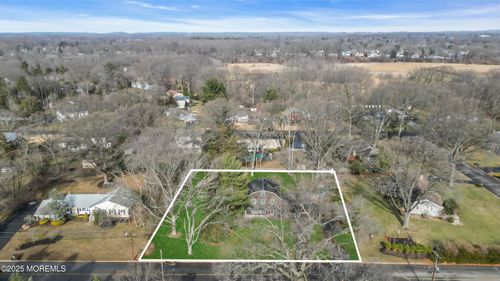 387 Riverdale Ave W, Tinton Falls, NJ, 07724-2821 | Card Image