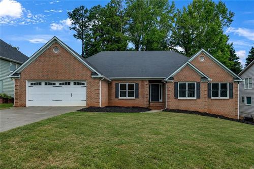 690 Wyndham Place Cir, Lawrenceville, GA, 30044-3680 | Card Image