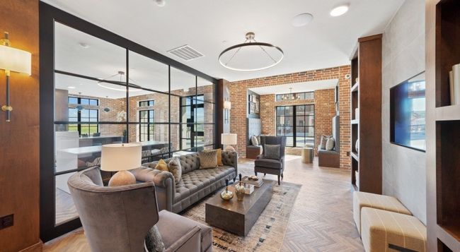 Clubhouse | Image 21