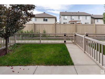 31 - 1140 Chappelle Blvd Sw, Townhouse with 3 bedrooms, 3 bathrooms and null parking in Edmonton AB | Image 3