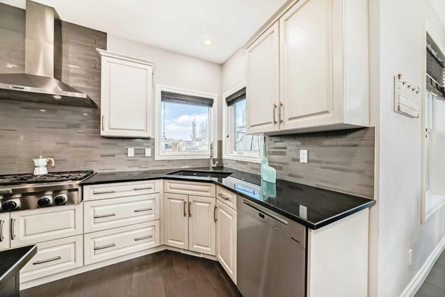 112 Rainbow Falls Passage, House other with 5 bedrooms, 4 bathrooms and 6 parking in Chestermere AB | Image 8