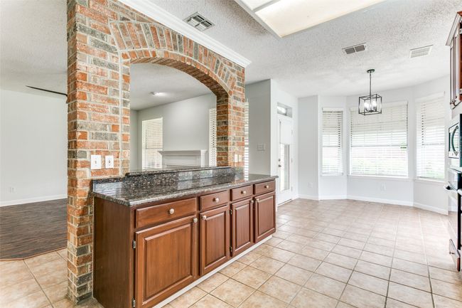 2410 Bowie Ln, House other with 5 bedrooms, 4 bathrooms and null parking in Grapevine TX | Image 15