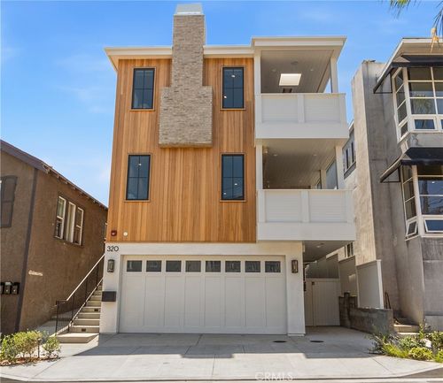 320 1st St, Manhattan Beach, CA, 90266-6529 | Card Image