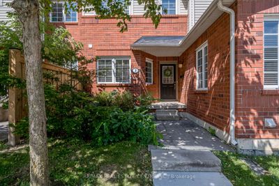 7 - 100 Beddoe Dr, Condo with 3 bedrooms, 3 bathrooms and 1 parking in Hamilton ON | Image 2