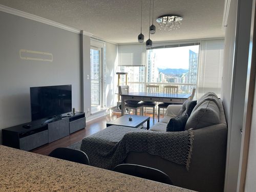 504-2978 Glen Dr, Coquitlam, BC, V3B0C3 | Card Image