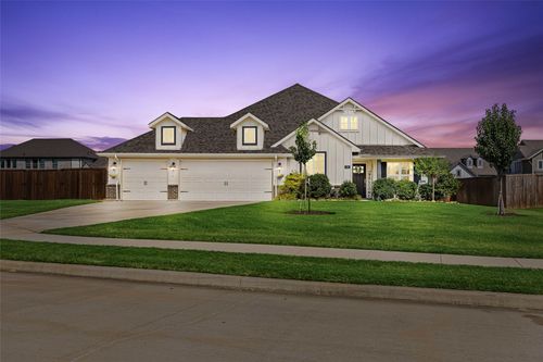 104 Kens Ct, Pilot Point, TX, 76258-4061 | Card Image
