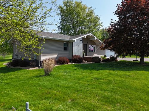 3974 E Cedarville Rd, DAKOTA, IL, 61018-9634 | Card Image