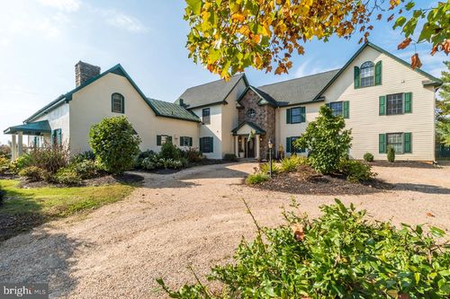 5024 Leeds Manor Rd, HUME, VA, 22639-1818 | Card Image