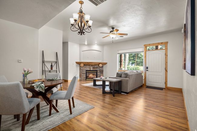 Main entry into living area | Image 15