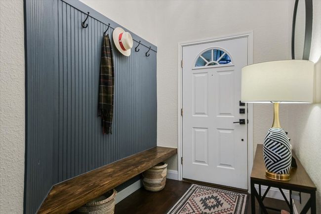 10208 Beard Ave, House other with 3 bedrooms, 3 bathrooms and 2 parking in Austin TX | Image 4