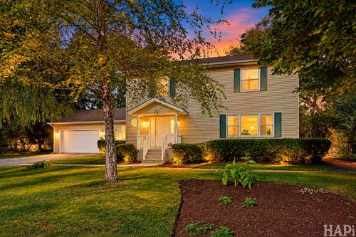 10066 W Paddock Ave, Beach Park, IL, 60087-2421 | Card Image