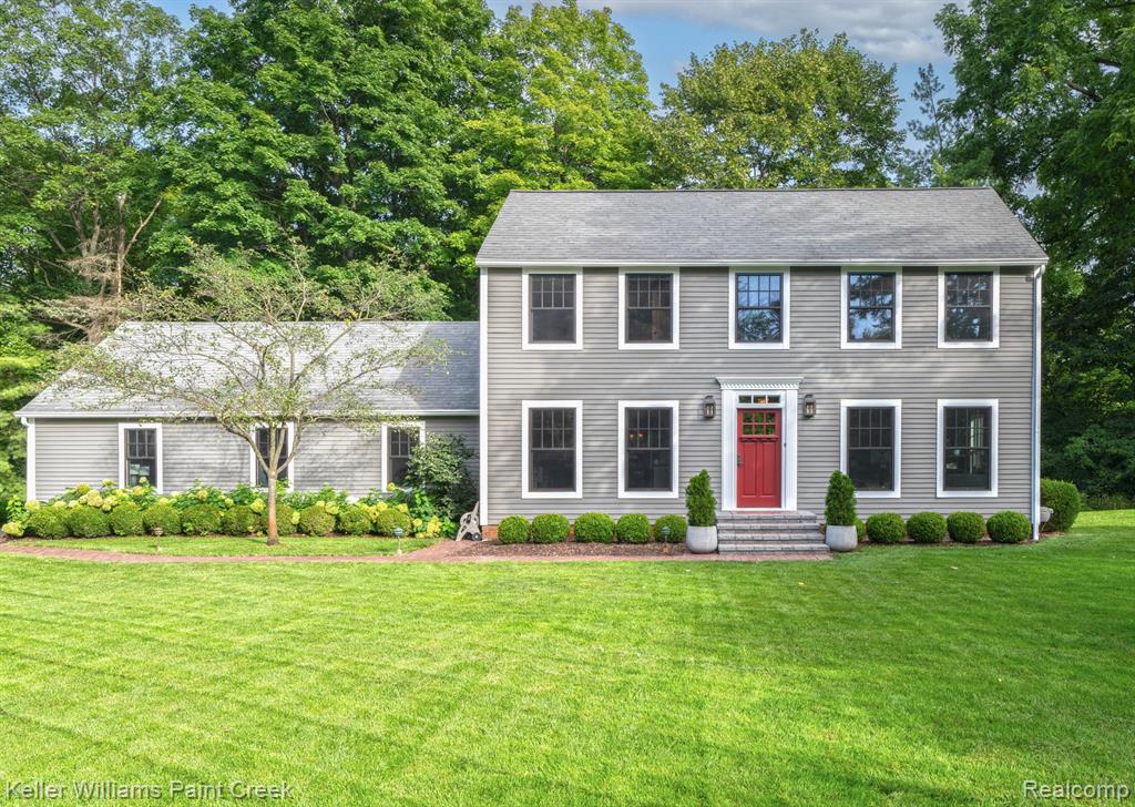 Tienken Rd, Rochester Hills, MI 48306