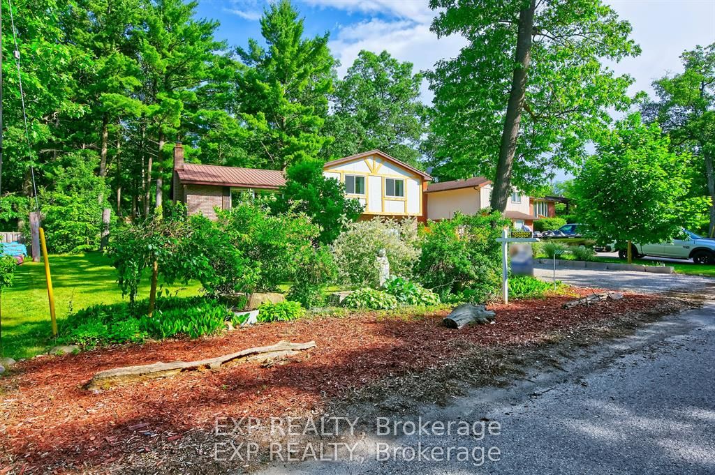 Residential in Lambton Shores 4