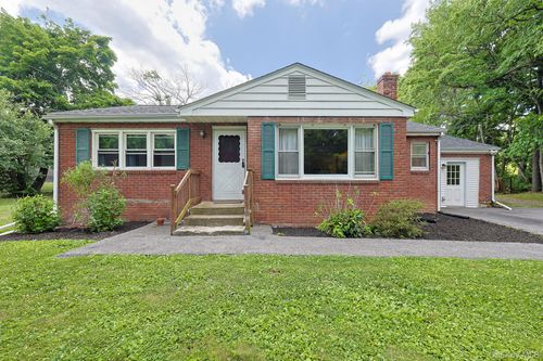 178 Mount Airy Rd, New Windsor, NY, 12553-6826 | Card Image