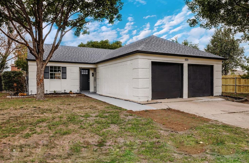 Kalmia Dr, Arlington, TX 76018
