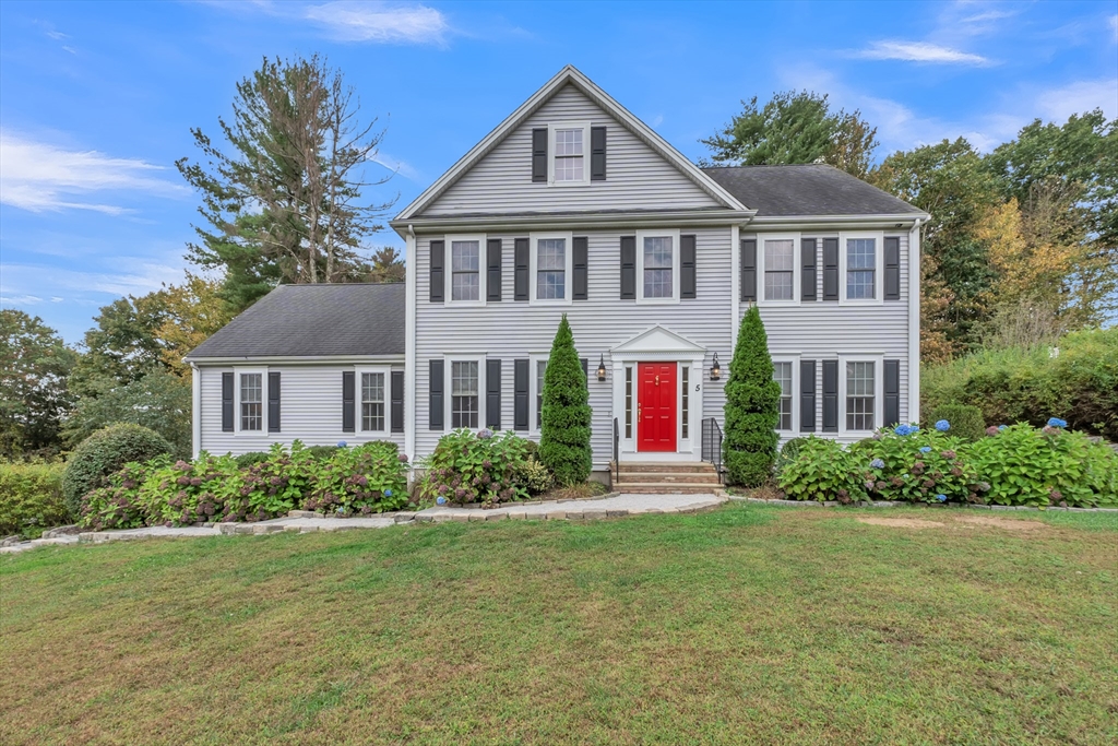 Minuteman Ln, Oxford, MA 01540