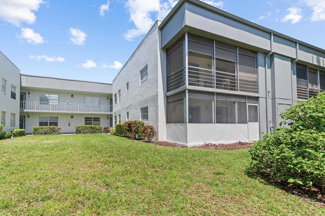 590 Normandy M, Condo with 2 bedrooms, 2 bathrooms and null parking in Delray Beach FL | Image 23