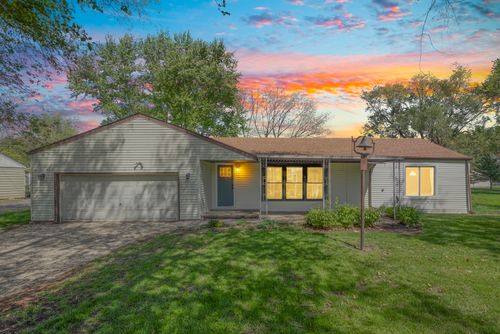 118 E Bower St, Oreana, IL, 62554-9619 | Card Image