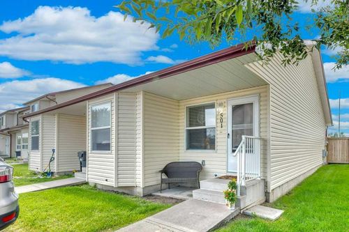 501 Eagleview Place Nw, High River, AB, T1V1Y6 | Card Image