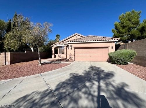 2717 Grande Valley Dr, Las Vegas, NV, 89135-1742 | Card Image