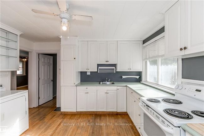 290 Barrie Rd, House other with 3 bedrooms, 2 bathrooms and 5 parking in Orillia ON | Image 10