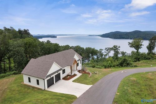 75 Ryan Drive, Guntersville, AL, 35976 | Card Image