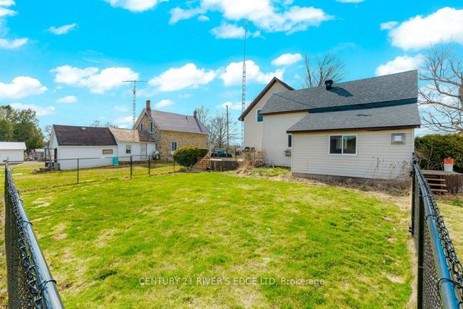 53 Main St E, House other with 3 bedrooms, 1 bathrooms and 4 parking in Athens ON | Image 4
