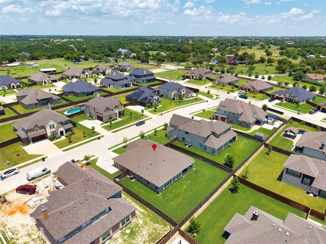 Aerial perspective of suburban area | Image 38