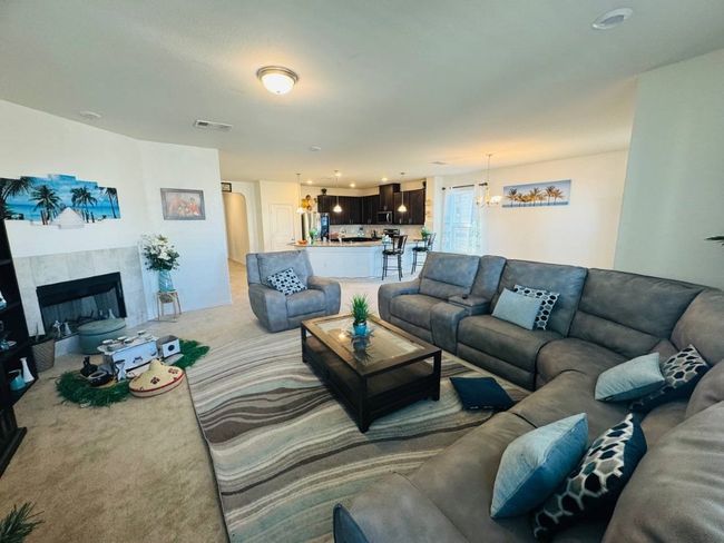 16614 Brogan Ln, Condo with 4 bedrooms, 2 bathrooms and 4 parking in Pflugerville TX | Image 9