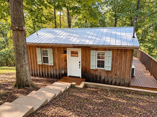 218 Poplar Pl, Smithville, TN, 37166-7473 | Card Image