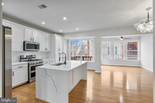 4565 Gossamer Way, FAIRFAX, VA, 22033-3738 | Card Image